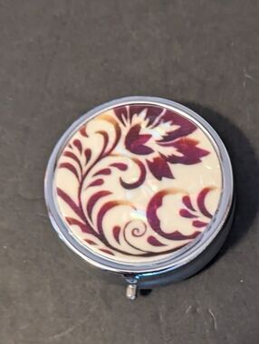 Pill Trinket Jewelry Storage Travel Box Floral Mirror Cream  Burgundy NWOT